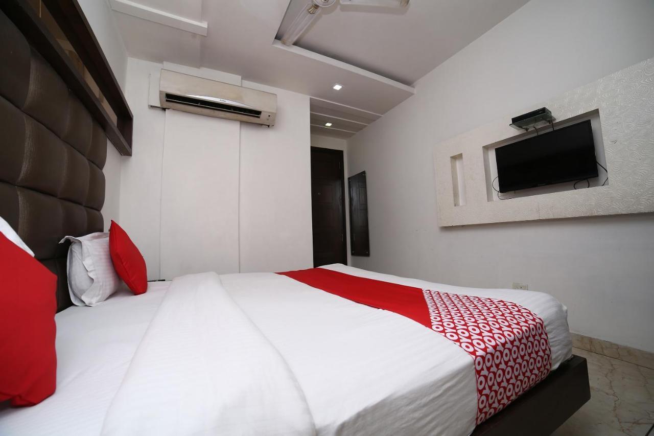 Oyo 11150 Hotel Jmd Rooms 뉴델리 외부 사진