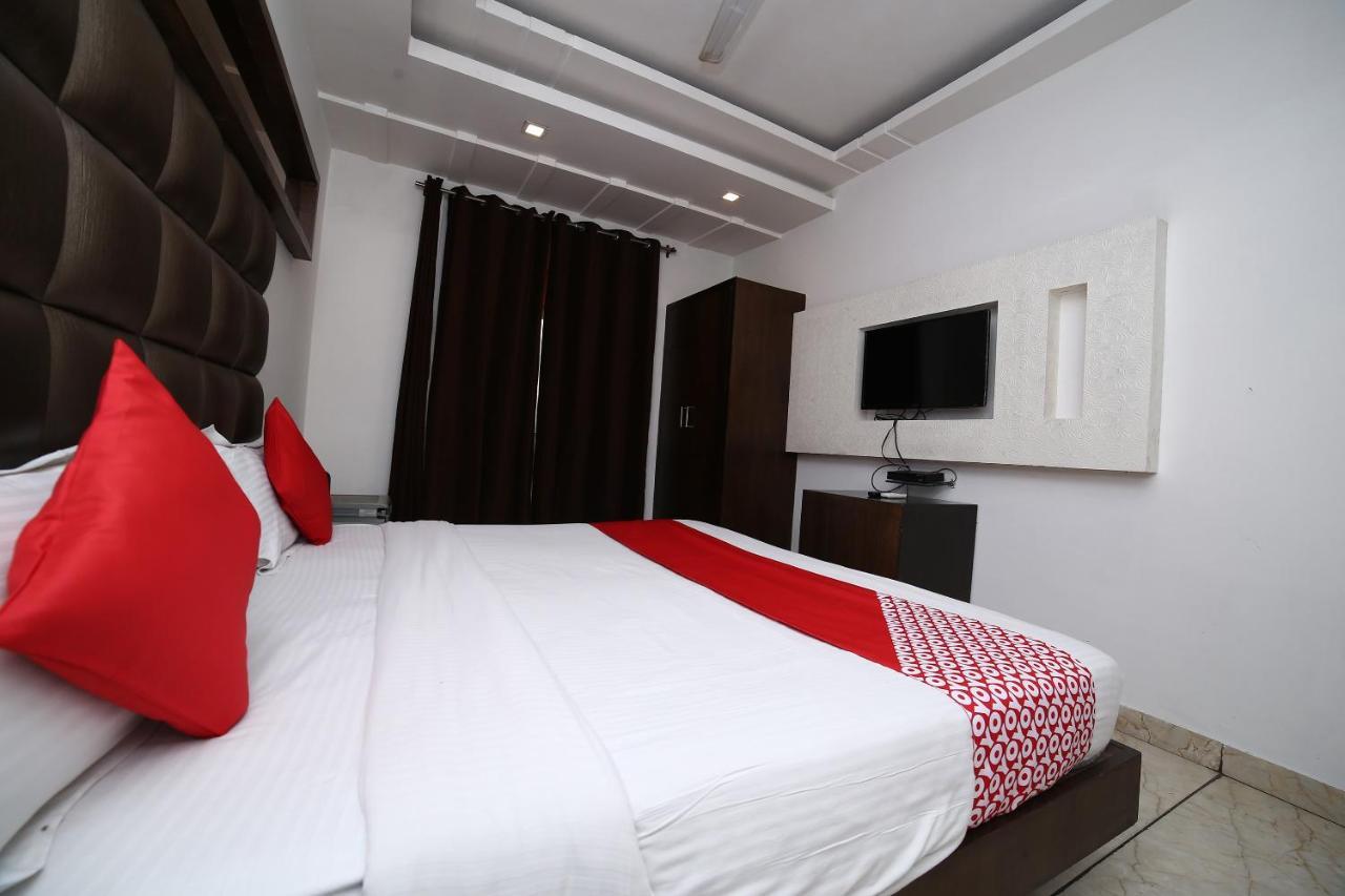 Oyo 11150 Hotel Jmd Rooms 뉴델리 외부 사진