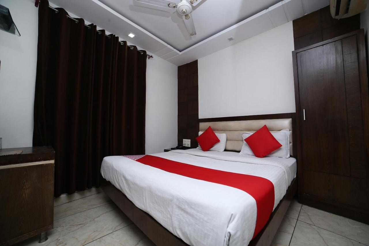 Oyo 11150 Hotel Jmd Rooms 뉴델리 외부 사진