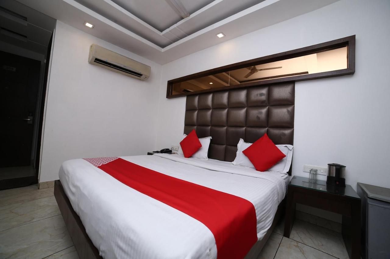 Oyo 11150 Hotel Jmd Rooms 뉴델리 외부 사진