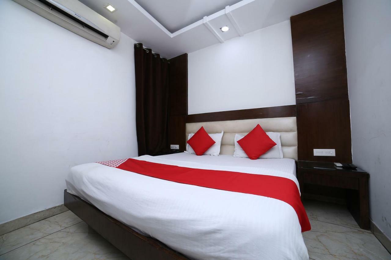 Oyo 11150 Hotel Jmd Rooms 뉴델리 외부 사진