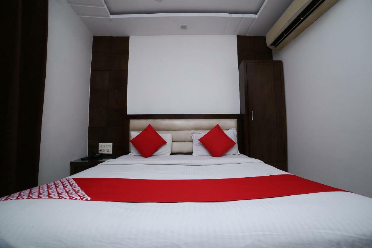 Oyo 11150 Hotel Jmd Rooms 뉴델리 외부 사진